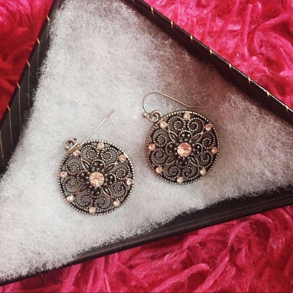 FOREVER 21 Cute Earrings